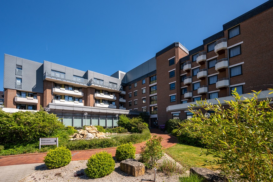Der Eingang der Reha-Klinik in Bad Neuenahr Der Eingang der Reha-Klinik in Bad Neuenahr